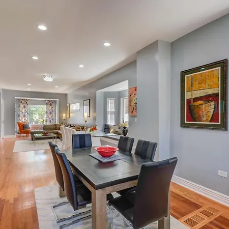 Spacious 5-Br House Near Transit W Parking Chicago Exterior photo